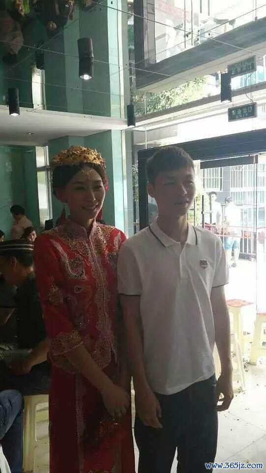 九游体育app(中国)官方网站每位女性变装齐承载着独有的脾气标签与激情价值-九游体育「中国」官方网站 登录入口 IOS/安卓通用版/手机app下载
